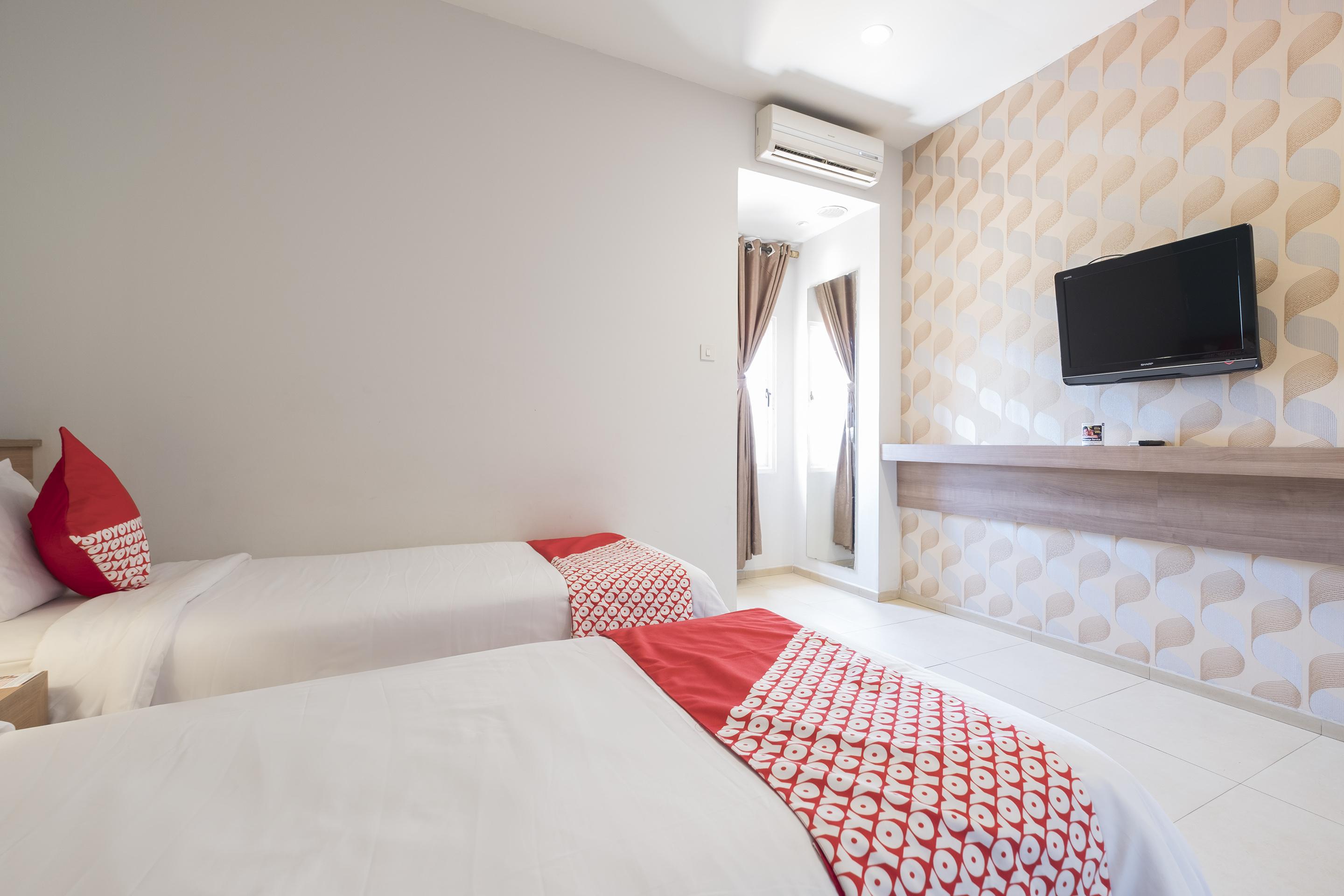 Aswin Hotel And Spa Makassar Exteriör bild