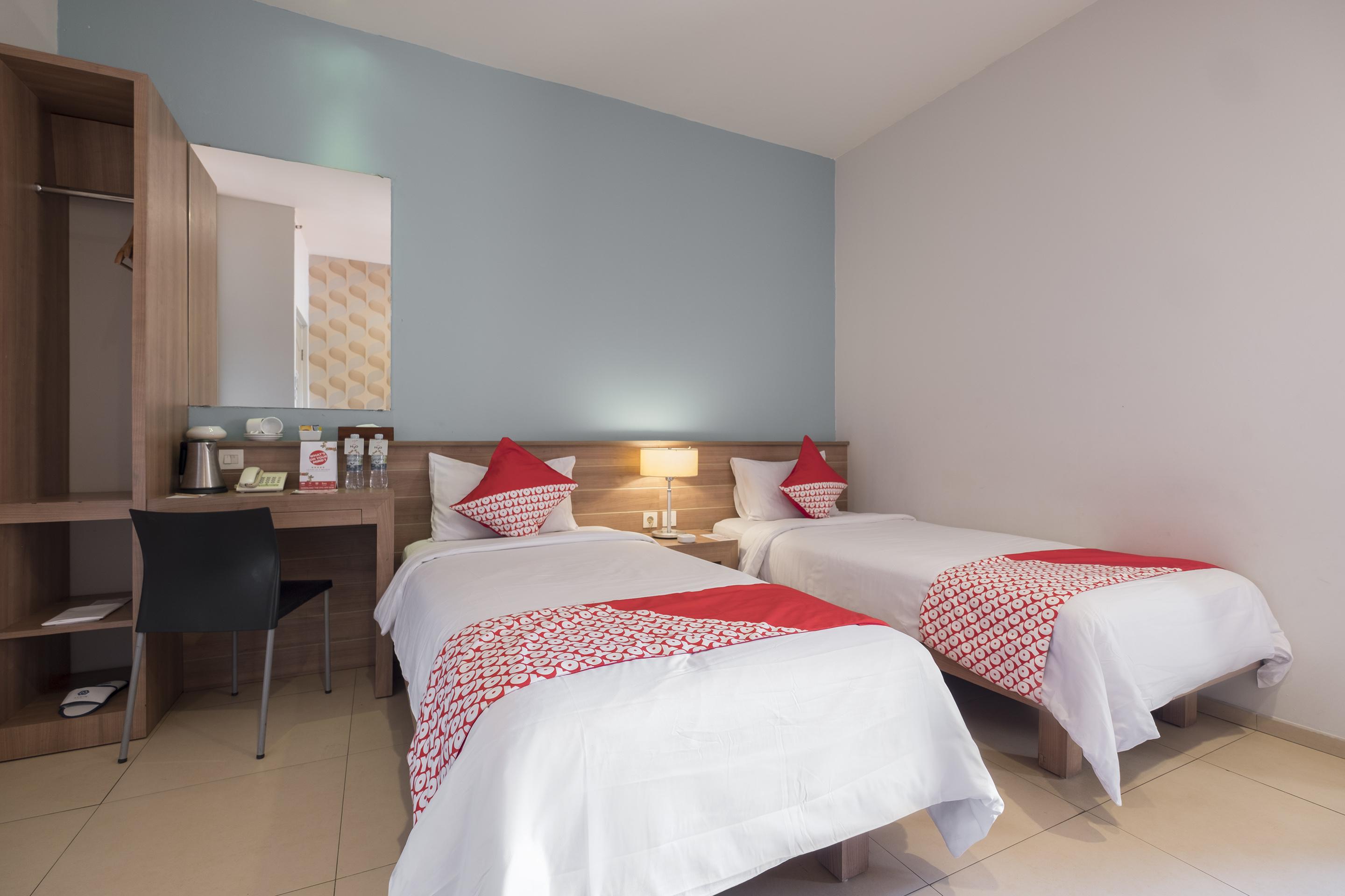 Aswin Hotel And Spa Makassar Exteriör bild