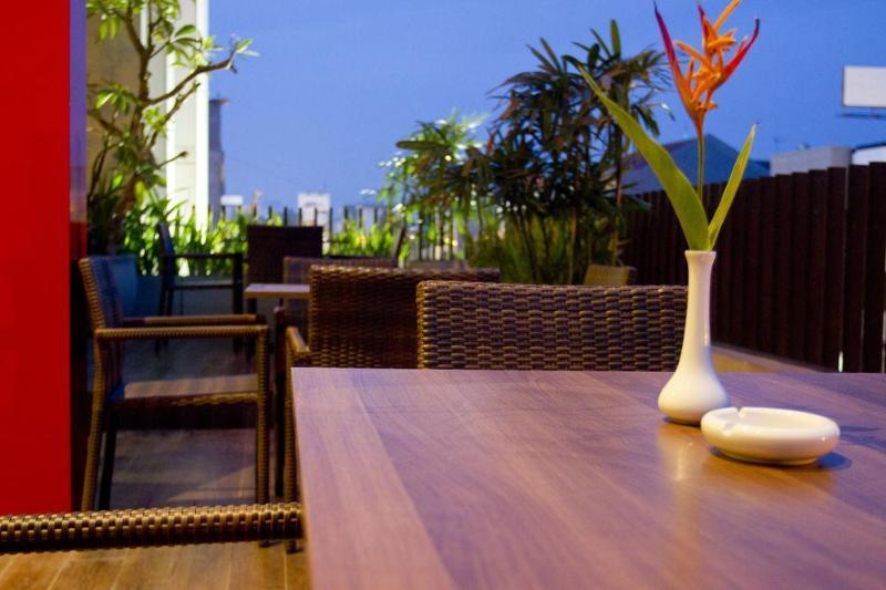 Aswin Hotel And Spa Makassar Exteriör bild
