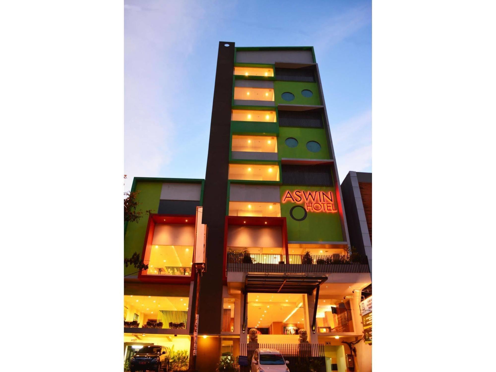 Aswin Hotel And Spa Makassar Exteriör bild